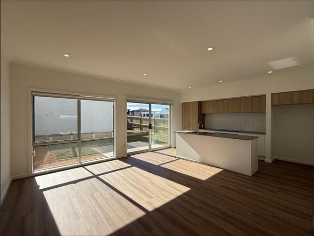 Townhouse for rent in Torquay, Victoria