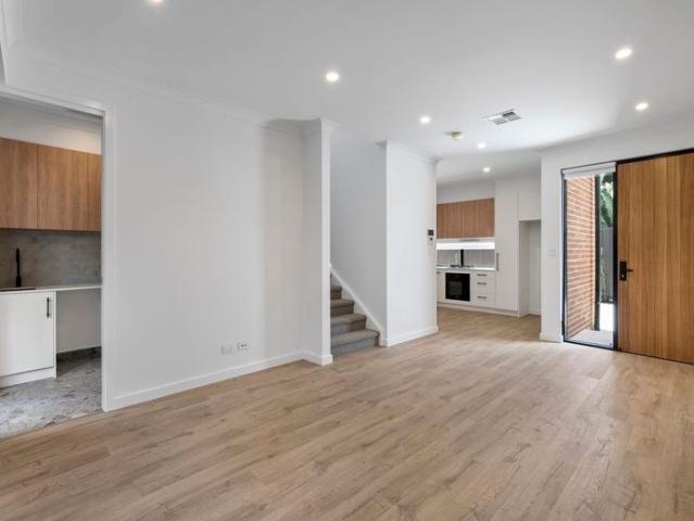 Townhouse for rent in Horseshoe Creek, South Australia