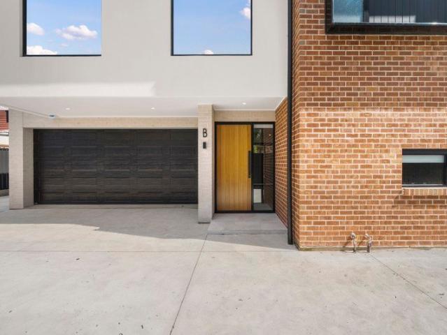 Townhouse for rent in Horseshoe Creek, South Australia