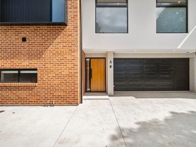 Townhouse for rent in Horseshoe Creek, South Australia