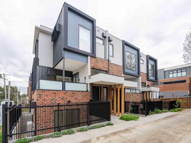 Townhouse for rent in Camerons Creek, Victoria