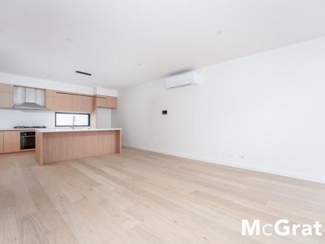 Townhouse for rent in Camerons Creek, Victoria