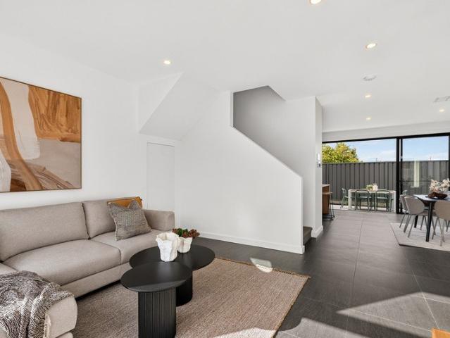 Townhouse for rent in Horseshoe Creek, South Australia