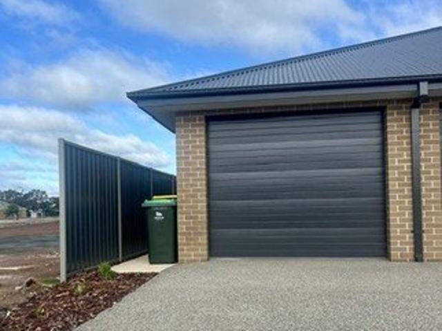 Duplex for rent in Yarrawonga, Victoria