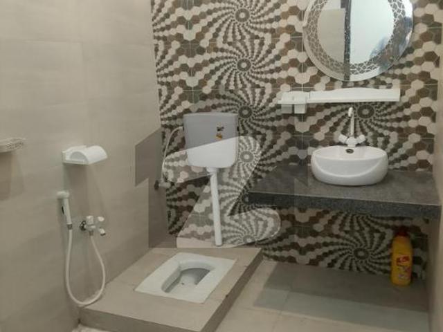 House for sale in Faisalabad, Islamabad Capital Territory