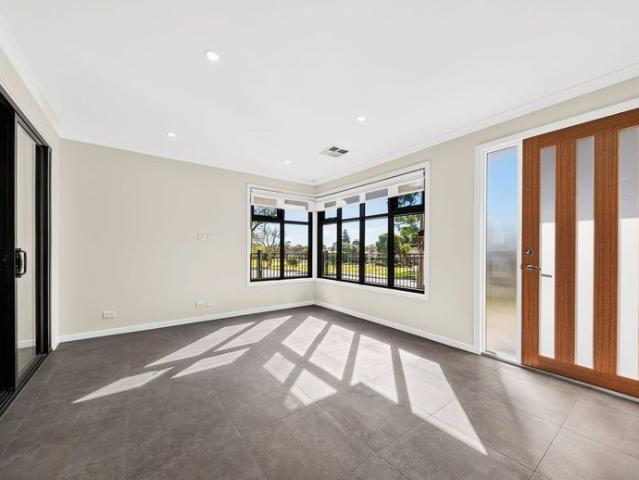 Townhouse for rent in Horseshoe Creek, South Australia