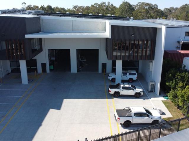 Warehouse for rent in Tingalpa, Greater Brisbane