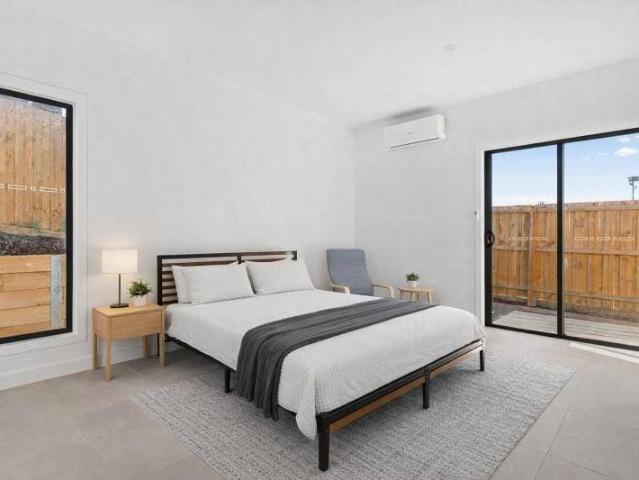 Granny Flat for rent in Churchill, Victoria