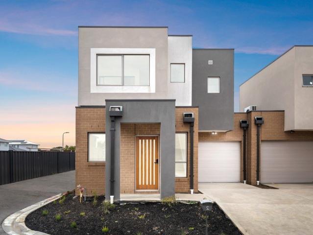 Townhouse for sale in Camerons Creek, Victoria