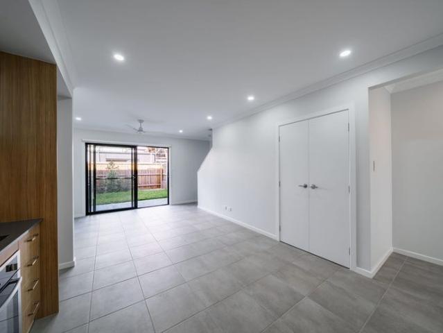 Townhouse for rent in Toombul, Queensland