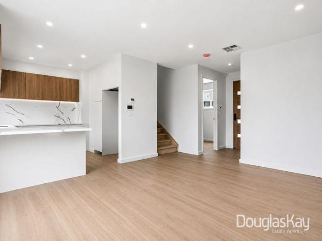 Townhouse for rent in Camerons Creek, Victoria