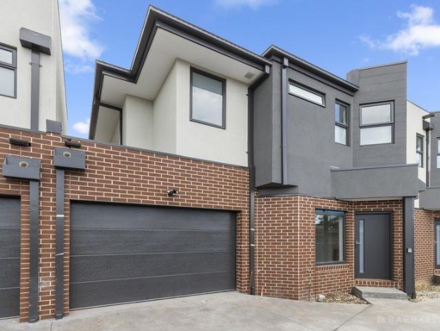 Townhouse for sale in Camerons Creek, Victoria