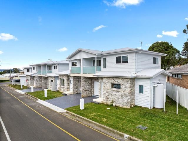 Townhouse for sale in Oak Flats Dc, New South Wales