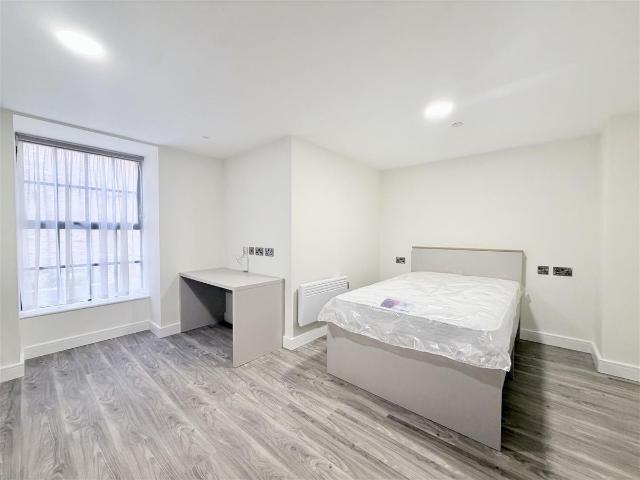 Studio for rent in St Ann's, Haddon