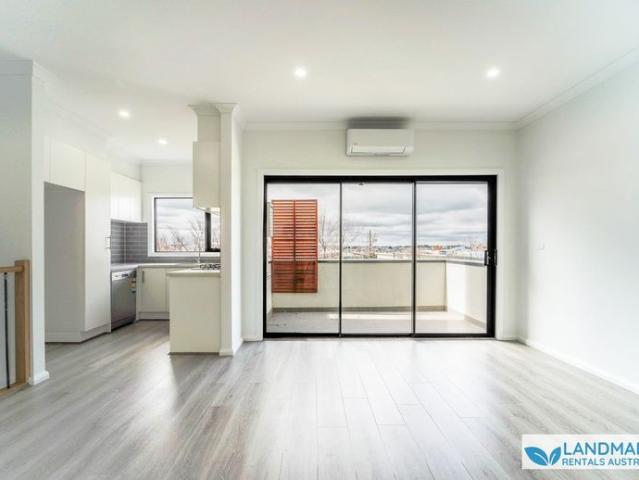 Townhouse for rent in Camerons Creek, Victoria
