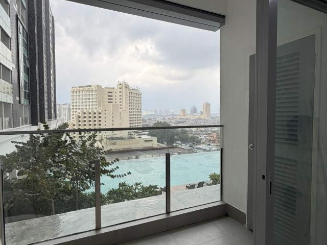 Room for rent in Petaling, Alam Impian