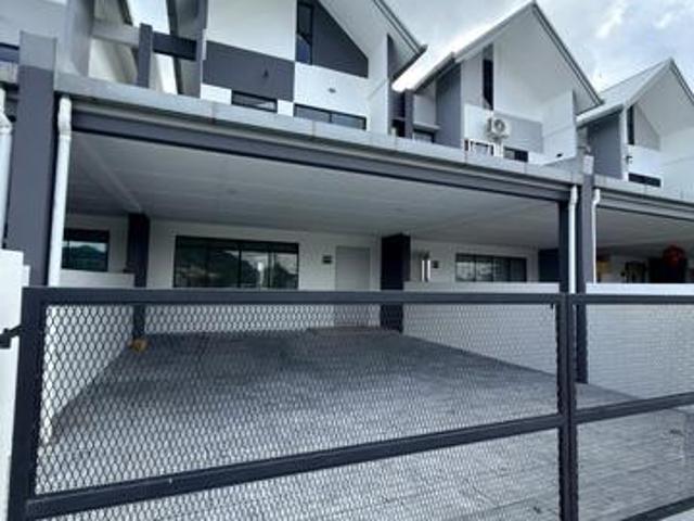Terraced House for rent in Kuching