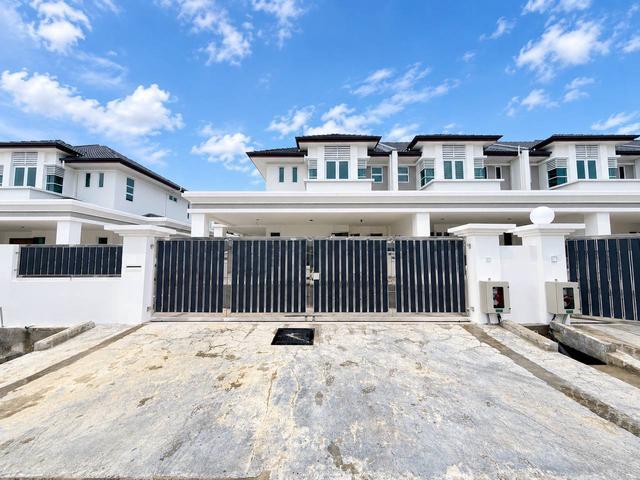 Terraced House for sale in Long Miri, Sarawak
