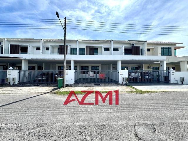 Terraced House for sale in Long Miri, Sarawak