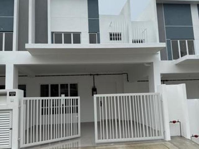 Terraced House for sale in Sendayan Village, Negeri Sembilan