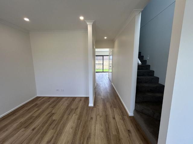 Townhouse for rent in Rathscar West, Victoria