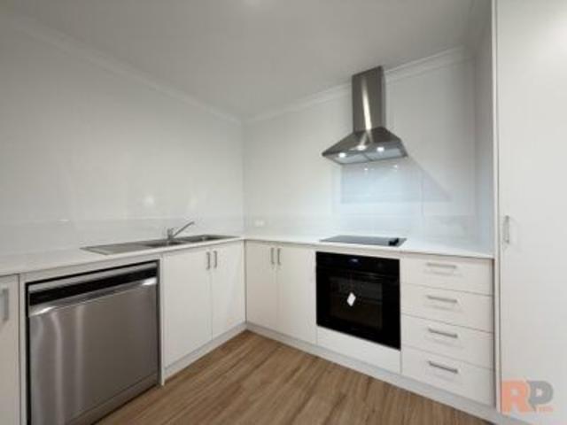 Apartment for rent in Parklands, Western Australia