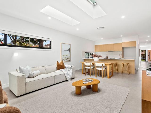 House for rent in Wollongong West, New South Wales