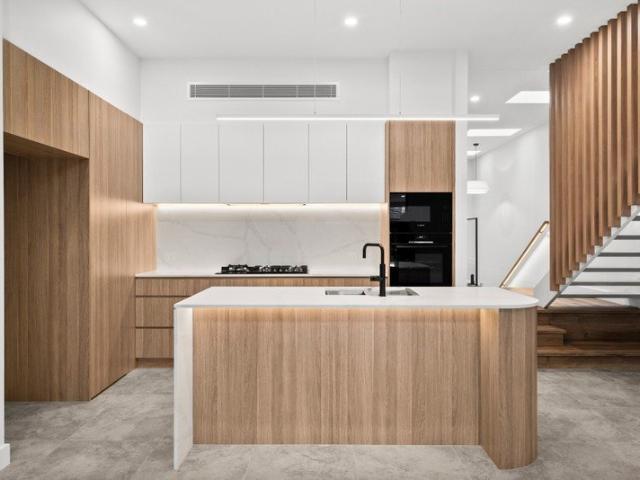 Duplex for rent in Sydney, New South Wales