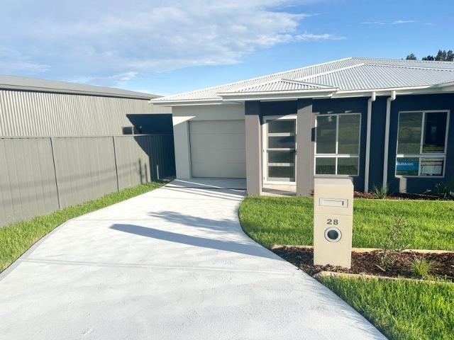 Duplex for rent in Greta, New South Wales
