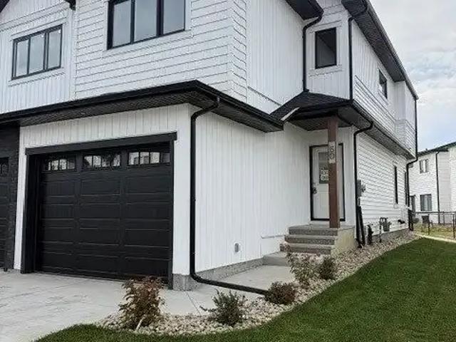 House for rent in The Hamptons, Edmonton