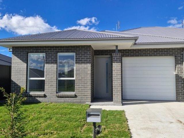 Duplex for sale in Ambergate, New South Wales