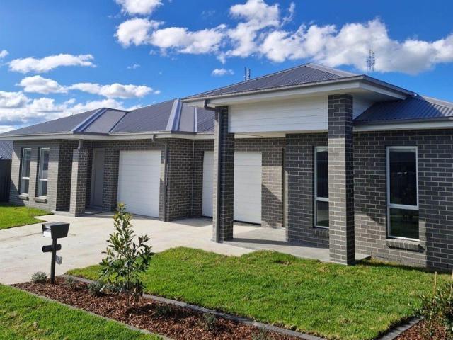Duplex for sale in Ambergate, New South Wales