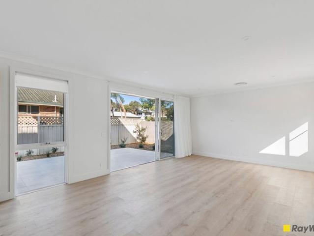 House for rent in Wollongong West, New South Wales