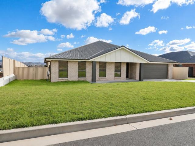 House for sale in Bathurst, New South Wales