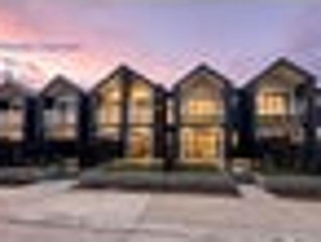 Townhouse for sale in Milldale, Rodney