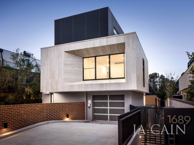 Townhouse for rent in Camerons Creek, Victoria
