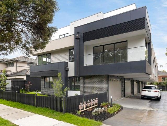 Townhouse for sale in Camerons Creek, Victoria