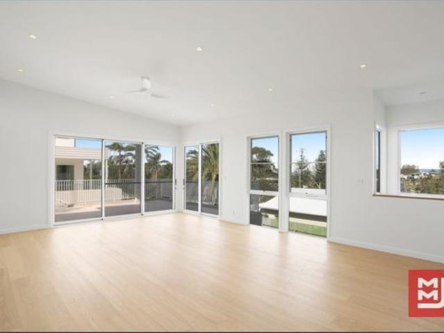 House for rent in Wollongong West, New South Wales