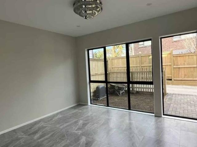 Townhouse for rent in Howick