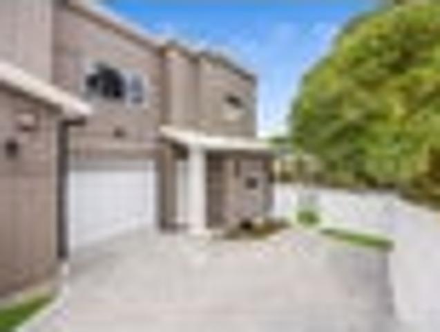 Townhouse for sale in Manurewa, Oroua County