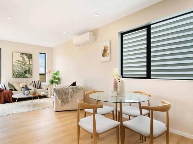 House for rent in Oratia
