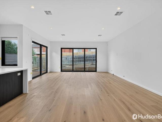 Townhouse for rent in Camerons Creek, Victoria
