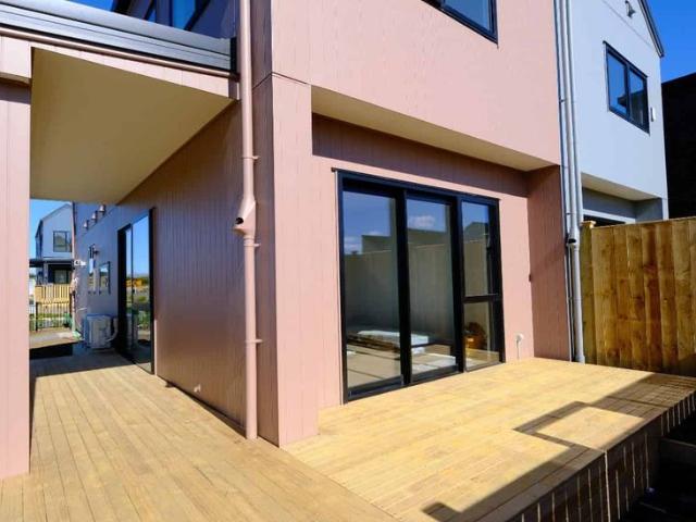 House for rent in Awhitu, Oroua County