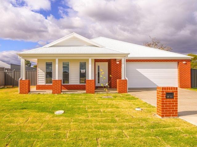 House for sale in Deniliquin, New South Wales