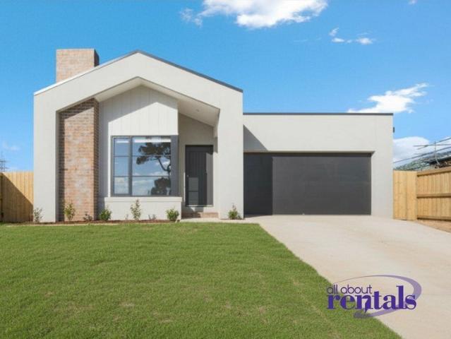 House for rent in Newborough, Victoria