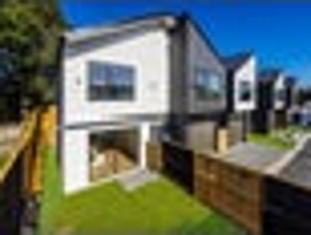 Townhouse for sale in East Tamaki, Oroua County