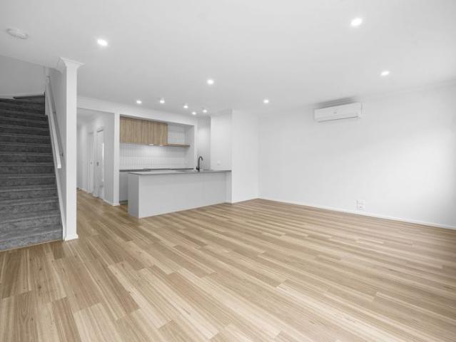 Townhouse for rent in Camerons Creek, Victoria