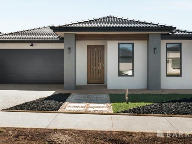House for sale in Waterford Rise, Warragul
