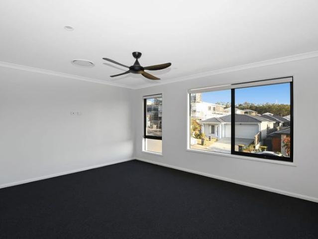 House for rent in The Crossing - Springfield Rise, Greater Brisbane