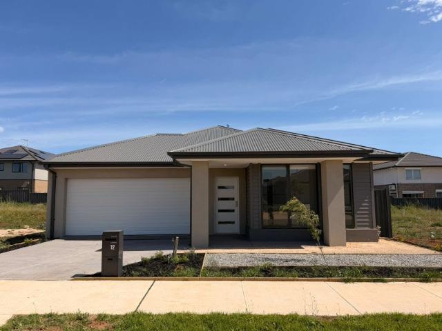 House for rent in Mount Atkinson, Melbourne